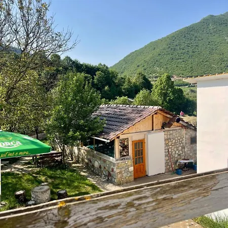 Сasa de vacaciones Stani I Metes-bujtina Sebisht