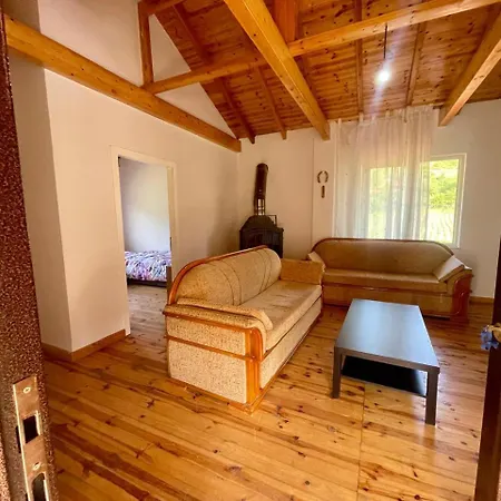 Stani I Metes-bujtina Casa vacanze *